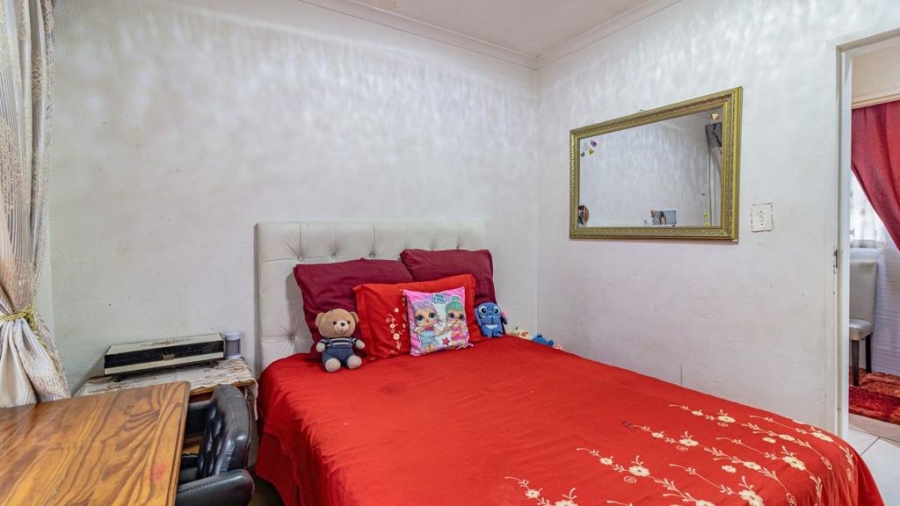 4 Bedroom Property for Sale in Albertsdal Gauteng