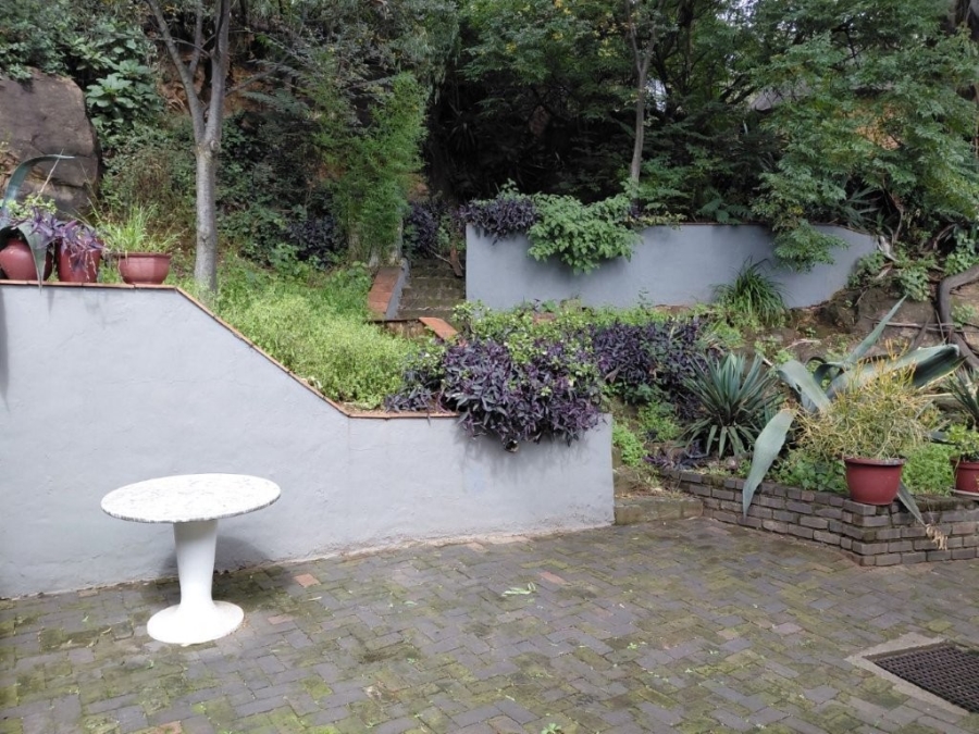 3 Bedroom Property for Sale in Mountain View Gauteng