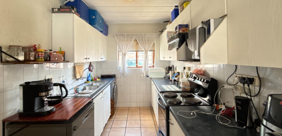 2 Bedroom Property for Sale in Glenvista Gauteng