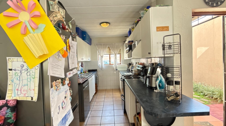 2 Bedroom Property for Sale in Glenvista Gauteng