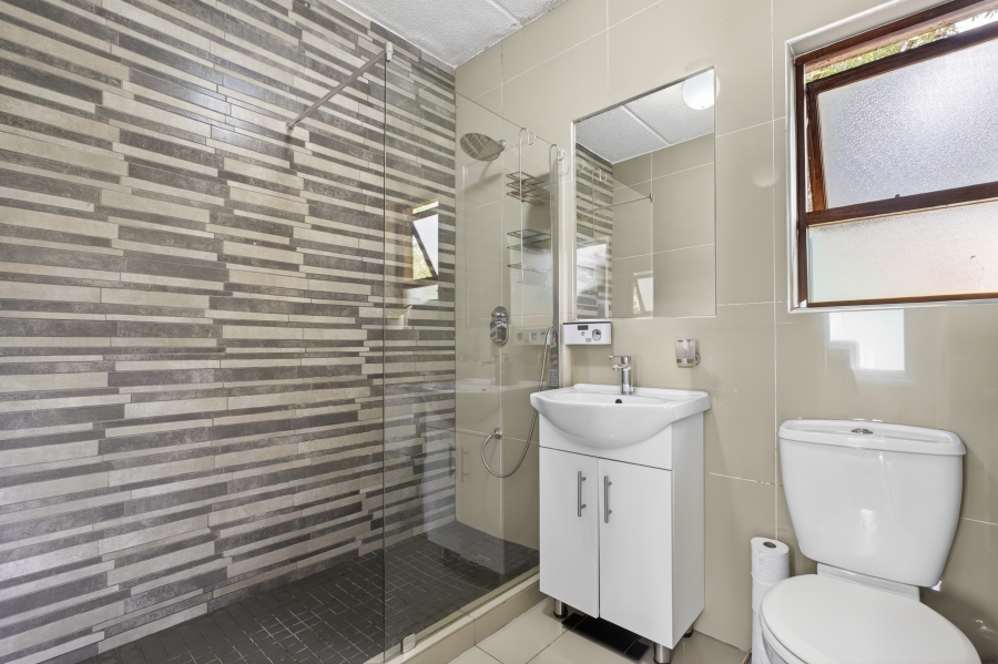 2 Bedroom Property for Sale in Sunninghill Gauteng