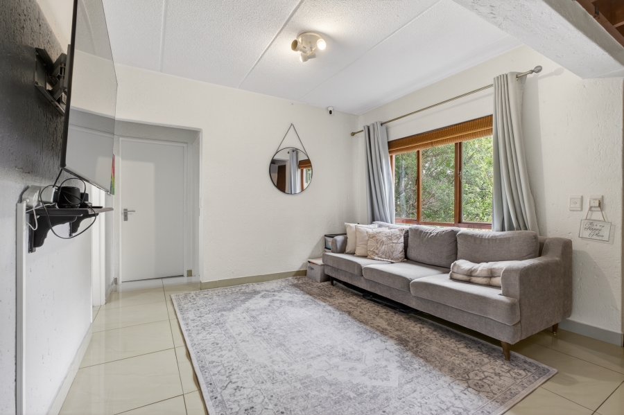 2 Bedroom Property for Sale in Sunninghill Gauteng