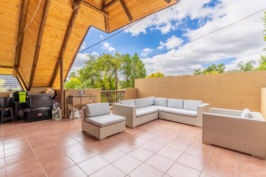 2 Bedroom Property for Sale in Sunninghill Gauteng