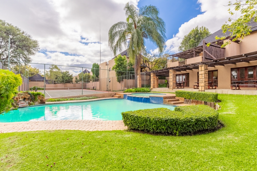 2 Bedroom Property for Sale in Sunninghill Gauteng