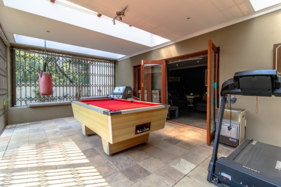 5 Bedroom Property for Sale in Glenvista Gauteng