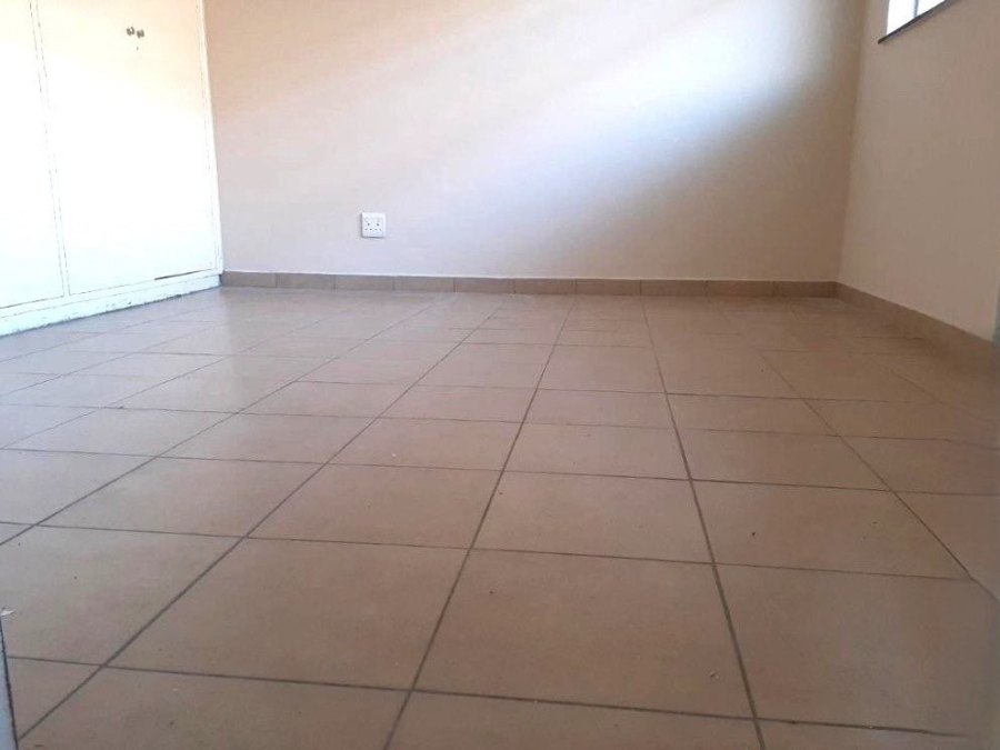 To Let 1 Bedroom Property for Rent in Rouxville Gauteng