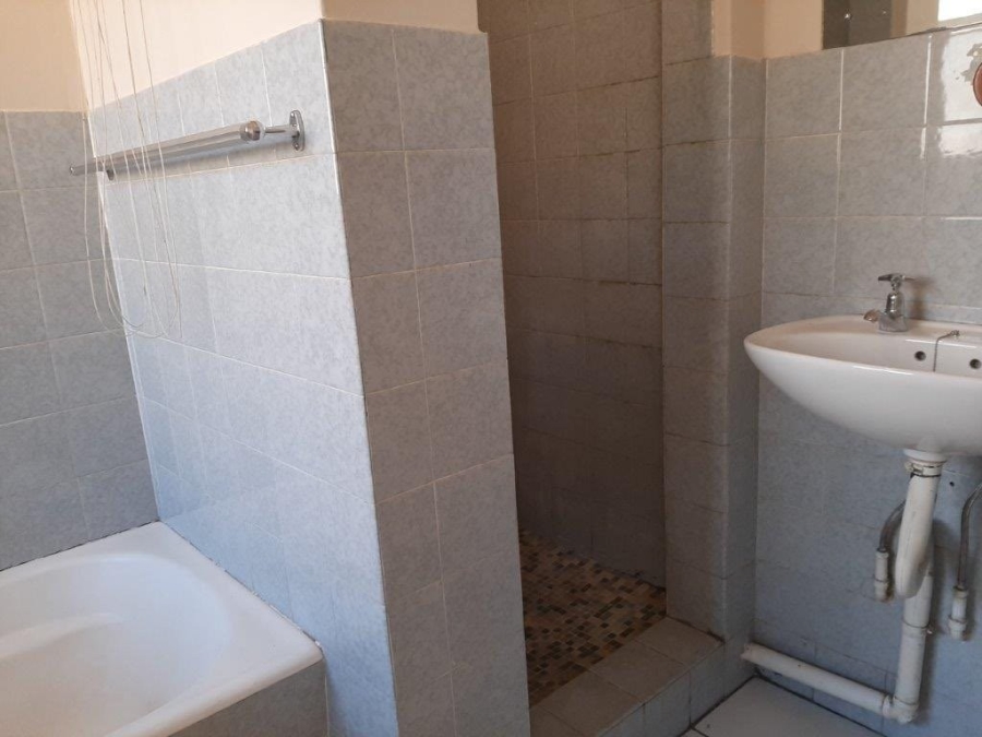 To Let 1 Bedroom Property for Rent in Rouxville Gauteng