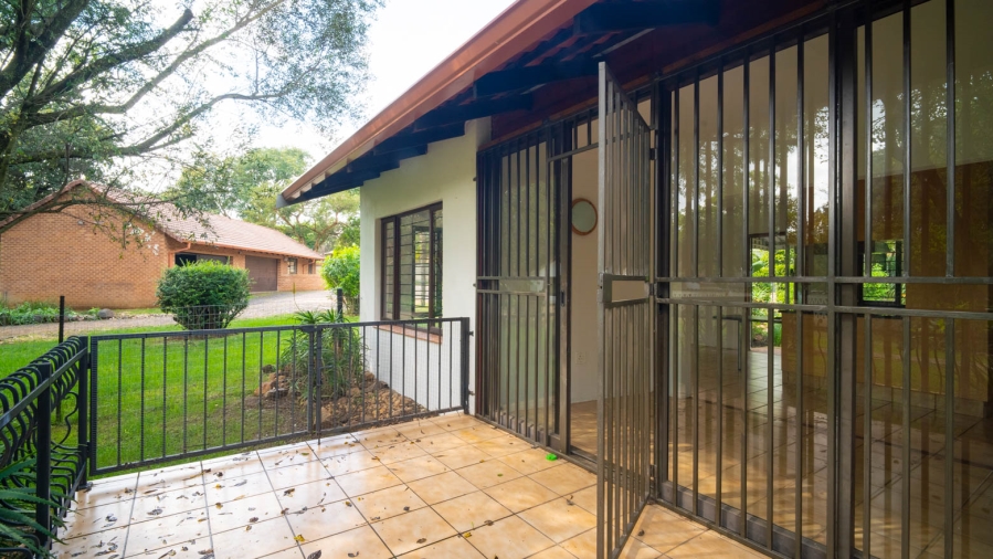 To Let 1 Bedroom Property for Rent in Chartwell Gauteng