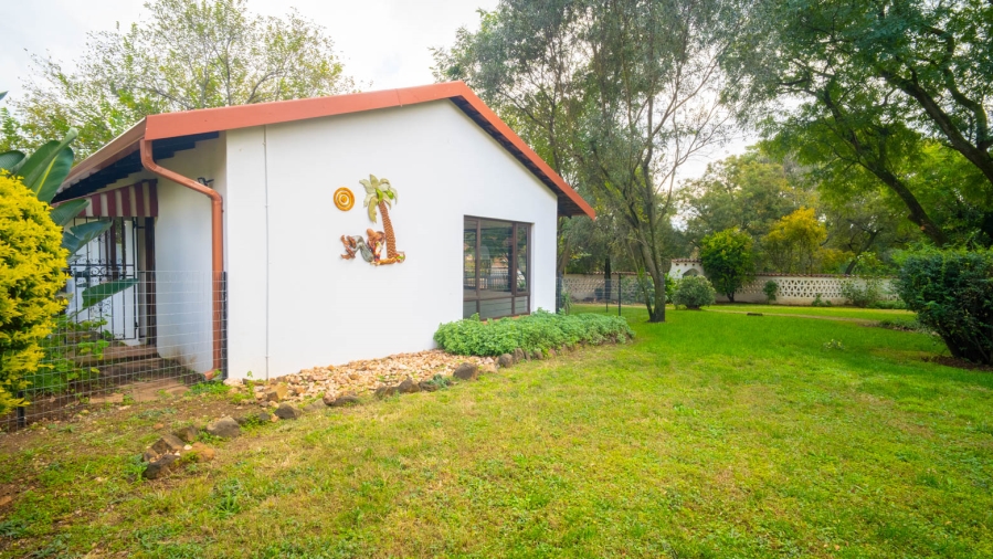 To Let 1 Bedroom Property for Rent in Chartwell Gauteng