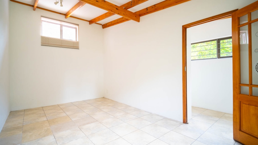 To Let 2 Bedroom Property for Rent in Chartwell Gauteng
