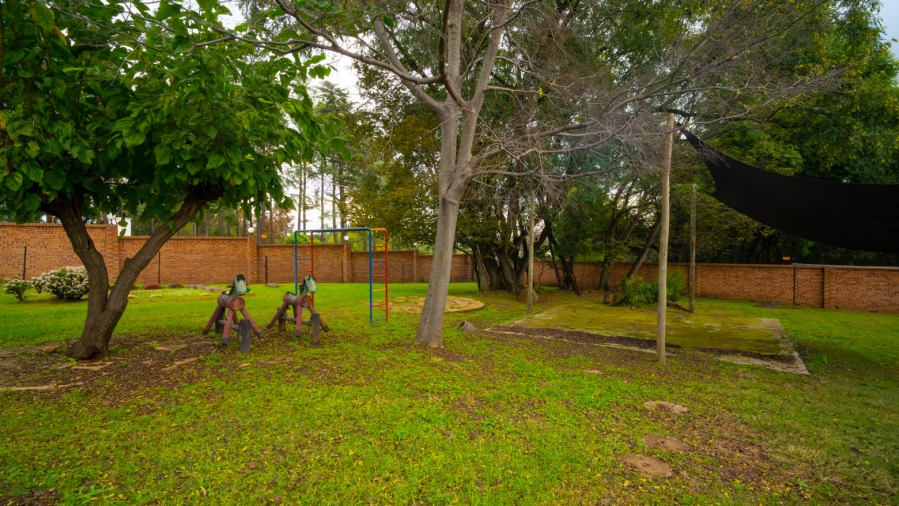 To Let 2 Bedroom Property for Rent in Chartwell Gauteng