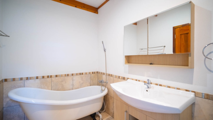 To Let 2 Bedroom Property for Rent in Chartwell Gauteng