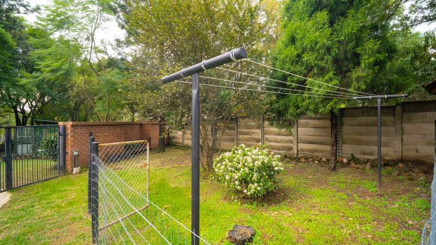 To Let 1 Bedroom Property for Rent in Chartwell Gauteng