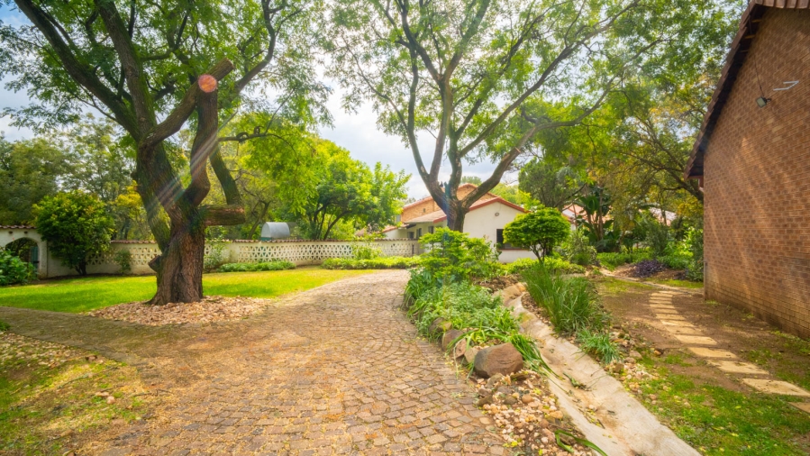 To Let 1 Bedroom Property for Rent in Chartwell Gauteng