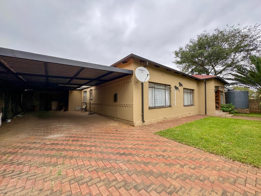 4 Bedroom Property for Sale in Brenthurst Gauteng