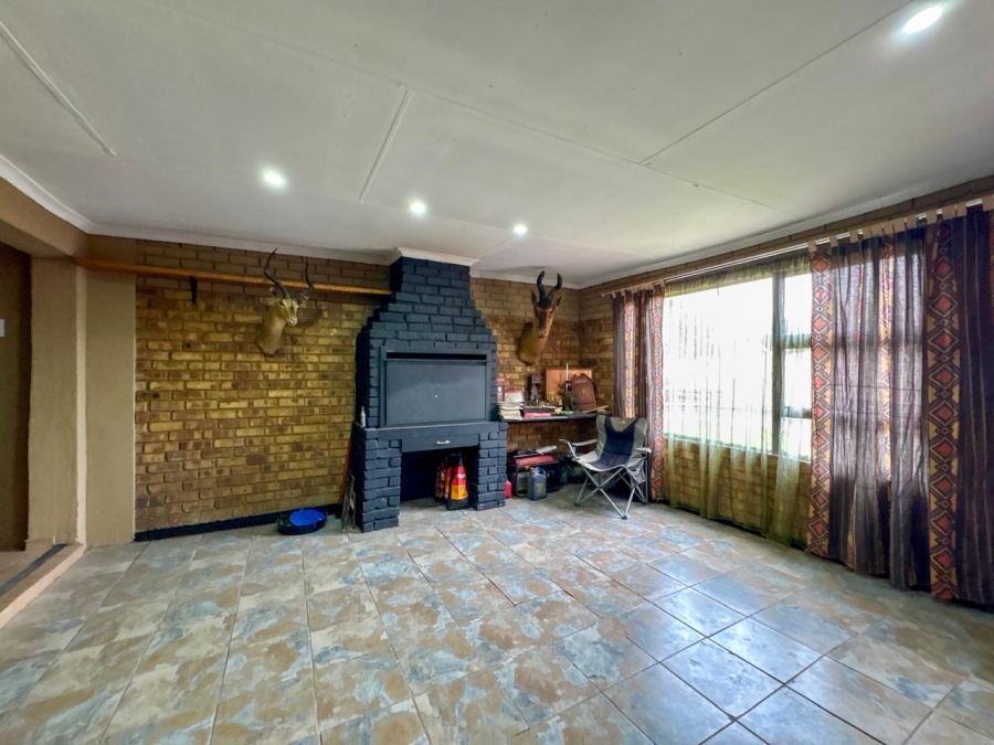 4 Bedroom Property for Sale in Brenthurst Gauteng