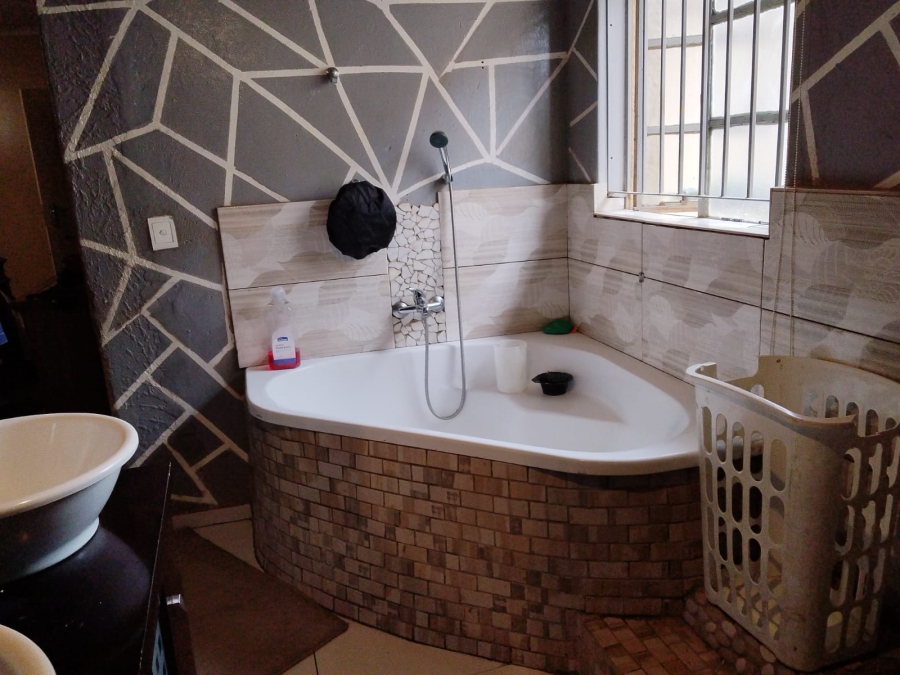 4 Bedroom Property for Sale in Kempton Park West Gauteng