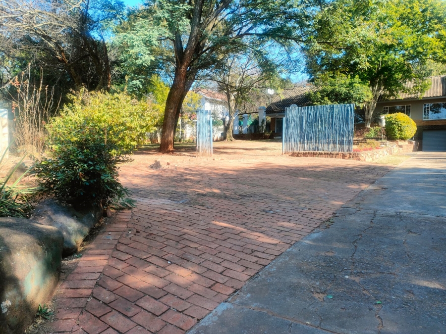 4 Bedroom Property for Sale in Val de Grace Gauteng