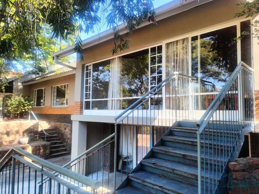 4 Bedroom Property for Sale in Val de Grace Gauteng