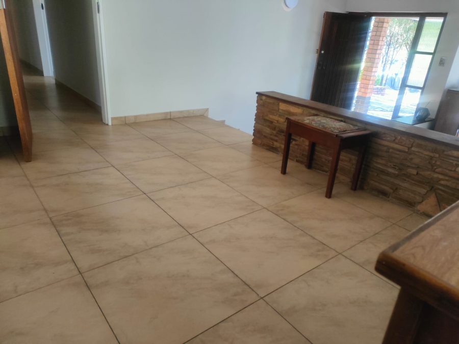4 Bedroom Property for Sale in Val de Grace Gauteng