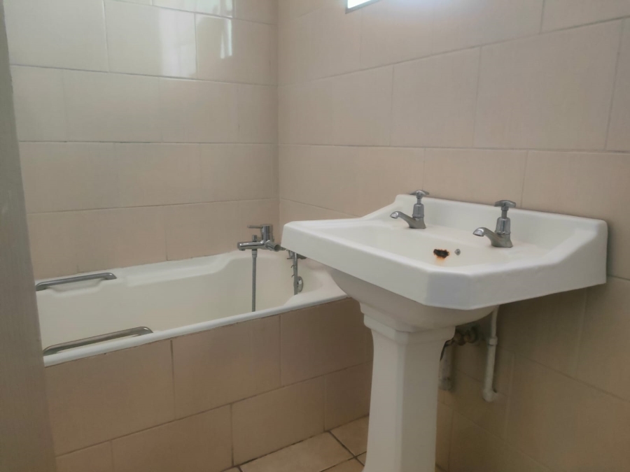 4 Bedroom Property for Sale in Val de Grace Gauteng
