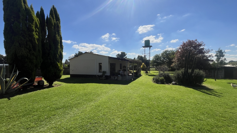 11 Bedroom Property for Sale in Bredell Gauteng