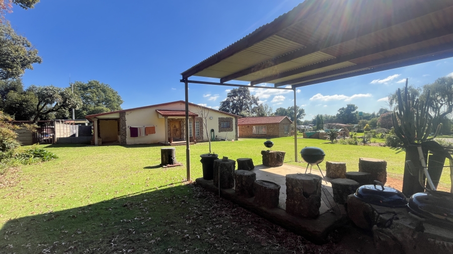 11 Bedroom Property for Sale in Bredell Gauteng