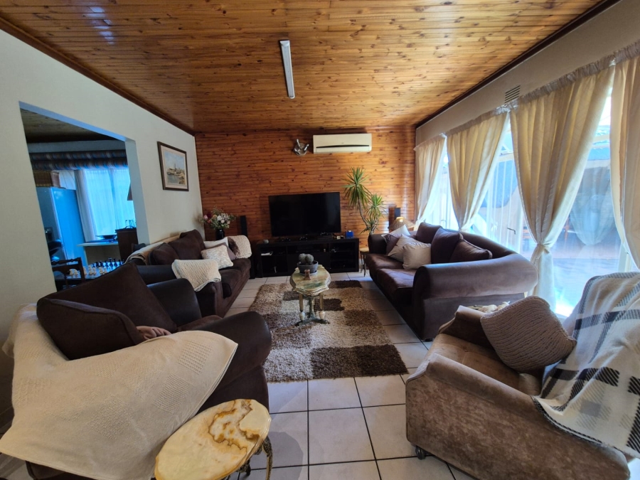 3 Bedroom Property for Sale in Vanderbijlpark SE 7 Gauteng