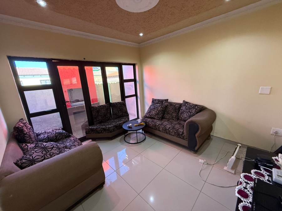 3 Bedroom Property for Sale in Golden Gardens Gauteng