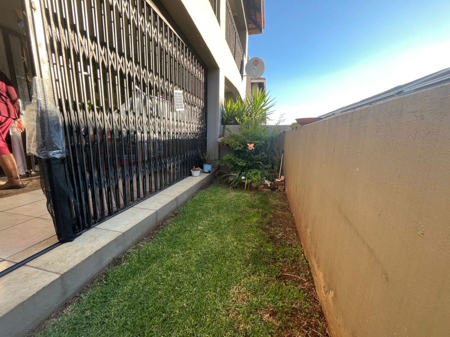 2 Bedroom Property for Sale in Brenthurst Gauteng