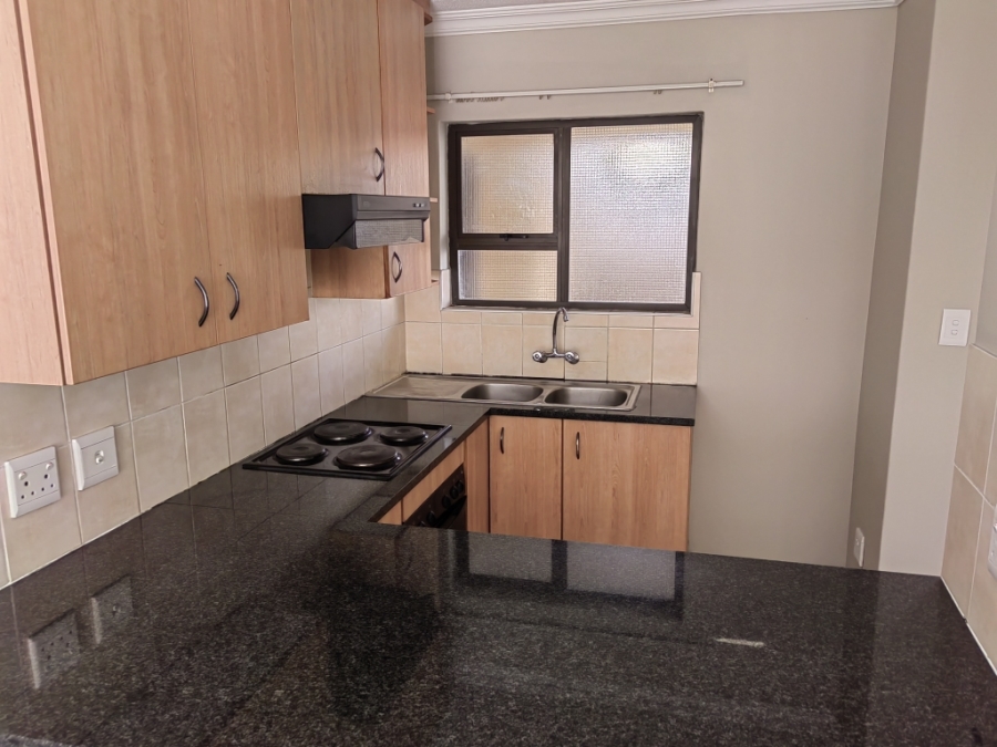 To Let 2 Bedroom Property for Rent in Halfway House Gauteng