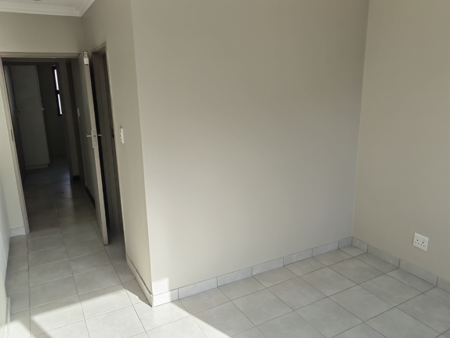 To Let 2 Bedroom Property for Rent in Halfway House Gauteng