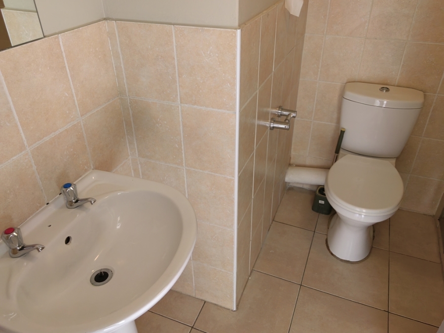 To Let 2 Bedroom Property for Rent in Halfway House Gauteng