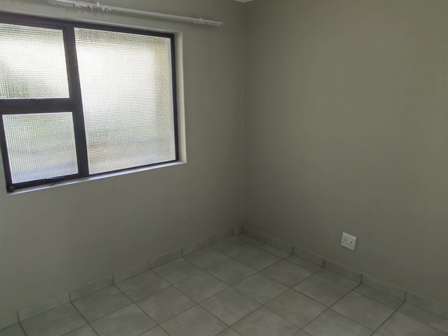 To Let 2 Bedroom Property for Rent in Halfway House Gauteng
