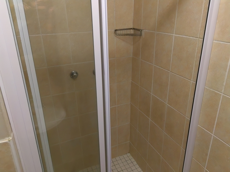 To Let 2 Bedroom Property for Rent in Halfway House Gauteng