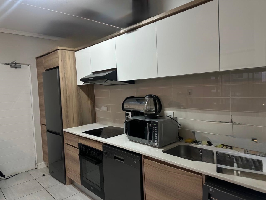 To Let 1 Bedroom Property for Rent in Waterfall Gauteng
