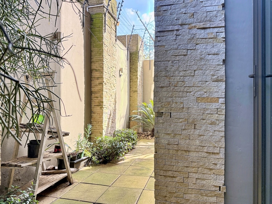 2 Bedroom Property for Sale in Menlo Park Gauteng