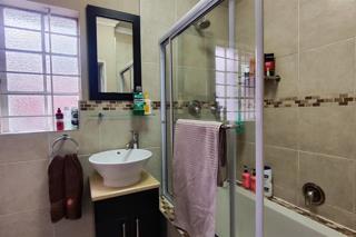 3 Bedroom Property for Sale in Buccleuch Gauteng