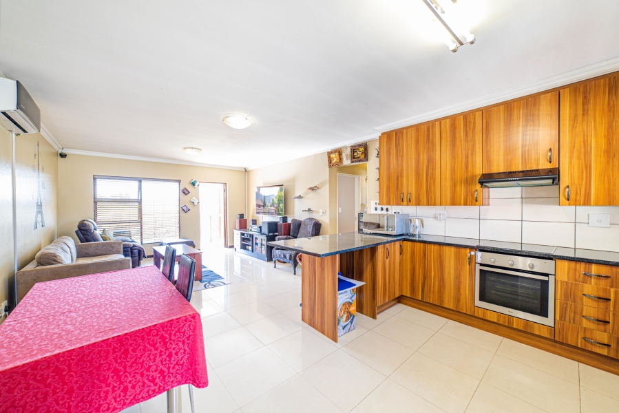 3 Bedroom Property for Sale in Barbeque Downs Gauteng