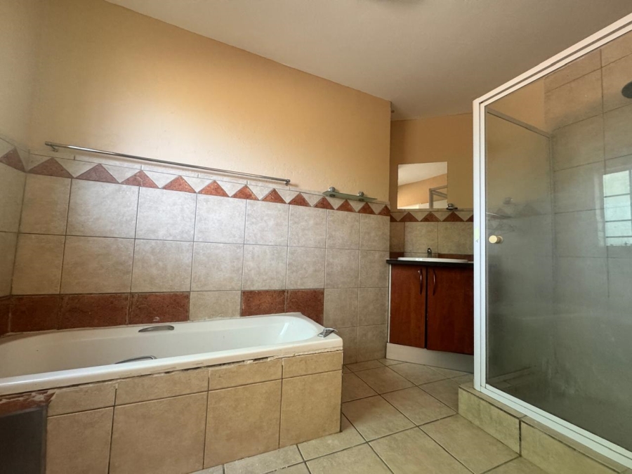 To Let 3 Bedroom Property for Rent in The Reeds Gauteng