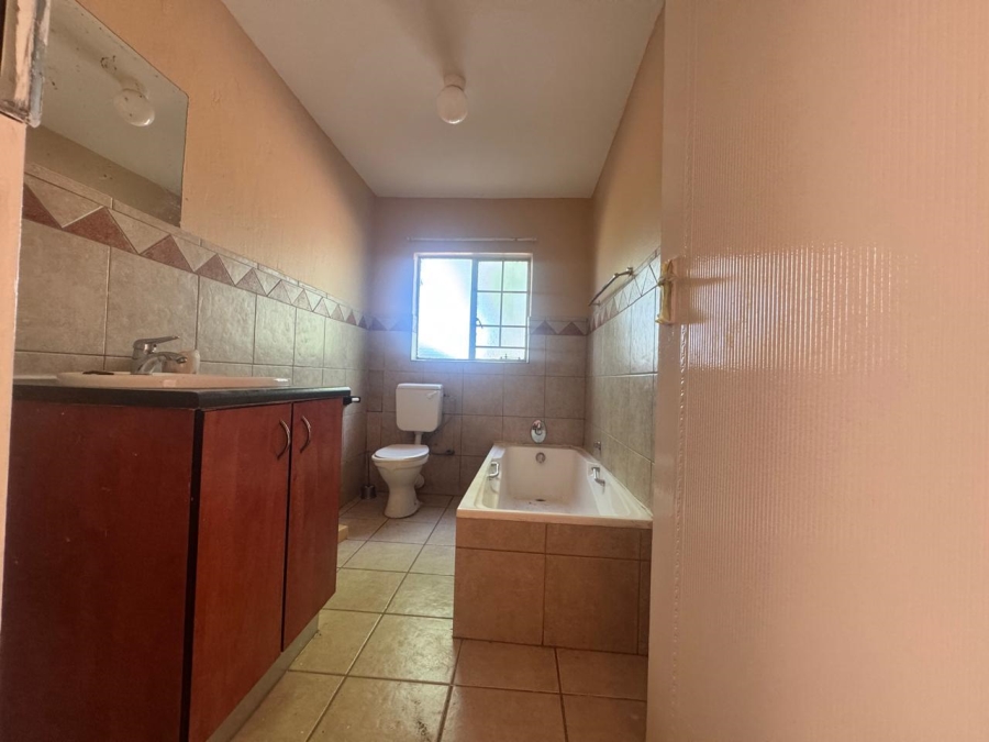 To Let 3 Bedroom Property for Rent in The Reeds Gauteng