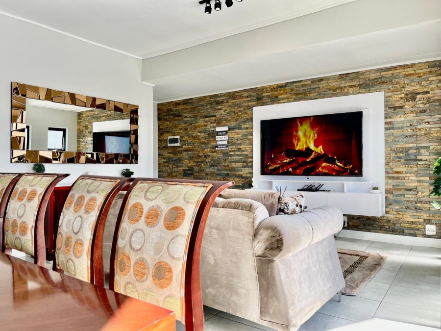 2 Bedroom Property for Sale in Waterfall Gauteng