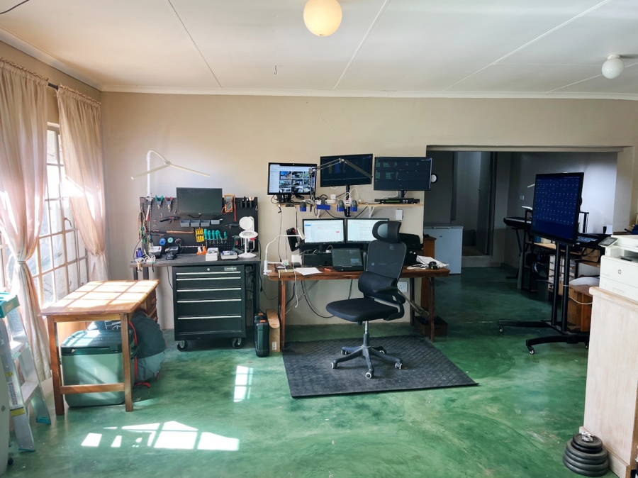 6 Bedroom Property for Sale in Highlands North Gauteng