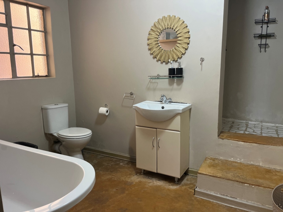 6 Bedroom Property for Sale in Highlands North Gauteng