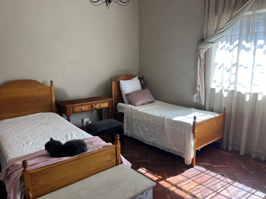 6 Bedroom Property for Sale in Highlands North Gauteng
