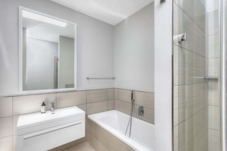 2 Bedroom Property for Sale in Morningside Gauteng