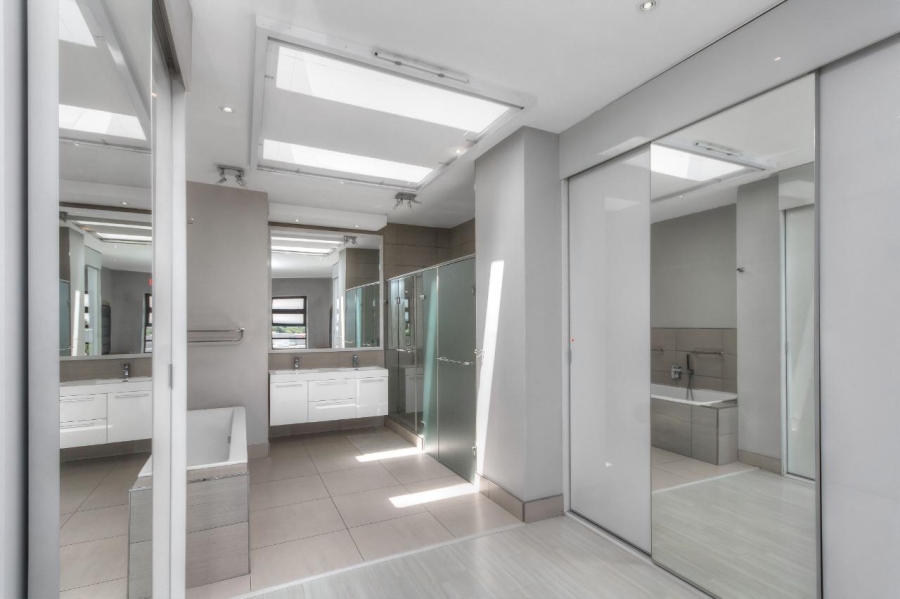 2 Bedroom Property for Sale in Morningside Gauteng