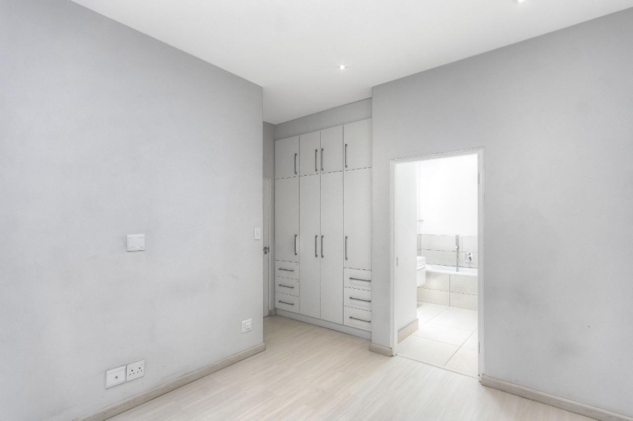 2 Bedroom Property for Sale in Morningside Gauteng