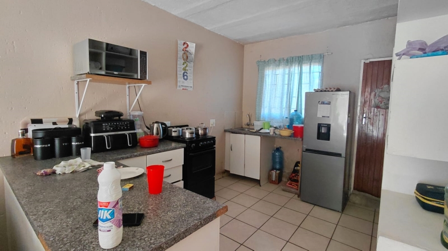 2 Bedroom Property for Sale in Greenhills Gauteng