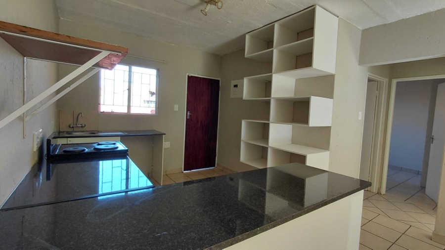 2 Bedroom Property for Sale in Greenhills Gauteng